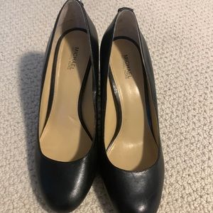 Michael Kors pumps